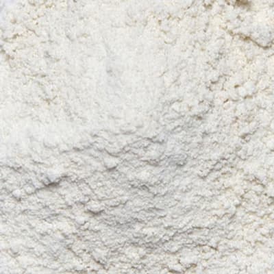 Mound of white vitamin and mineral powder.